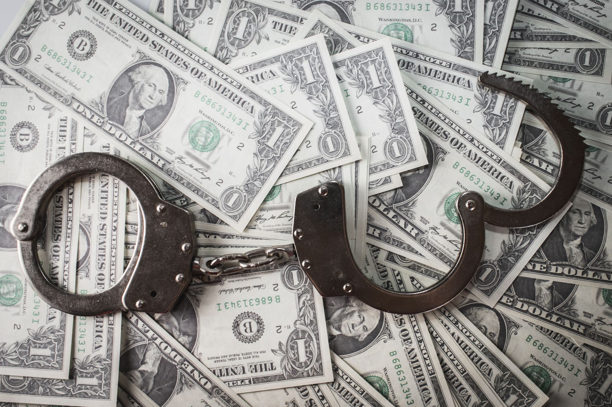 EmpiresX CEO Faces 4 Years in Prison Over $100M Crypto Ponzi