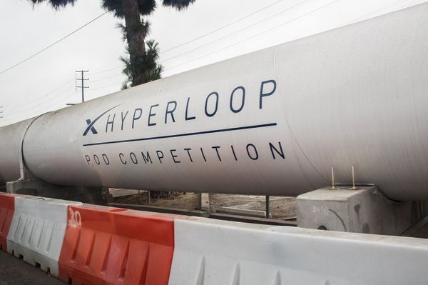 Hyperloop and rLoop are watching for Blockchain technology