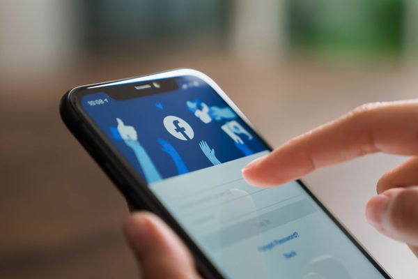 Facebook to Allow Crypto Ads